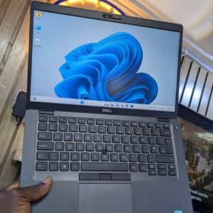 [UK Used] Dell Latitude 5400 Core i5 Laptop (8th Gen, 8GB RAM, 256GB SSD, Touchscreen)