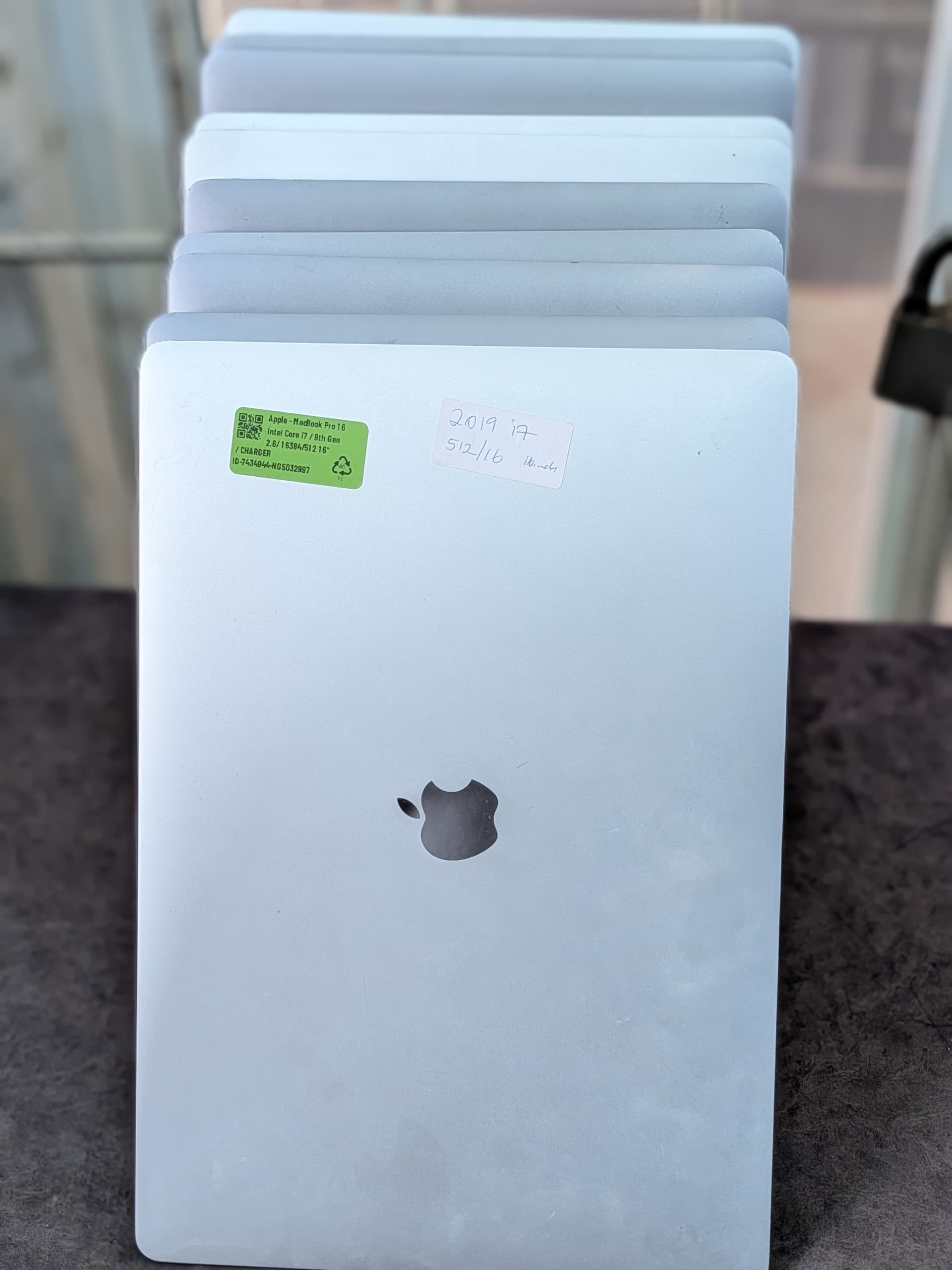 Macbook Pro 1